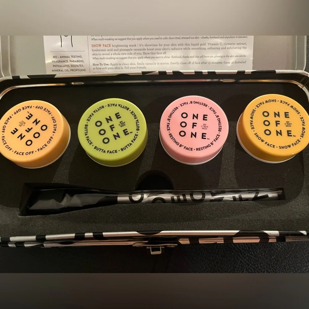 New Multi Face Mask Set (4) w/ Brush Applicator - Picture 3 of 5